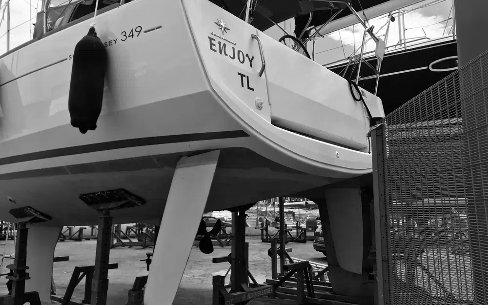 slider 15 Jeanneau Sun Odyssey 349