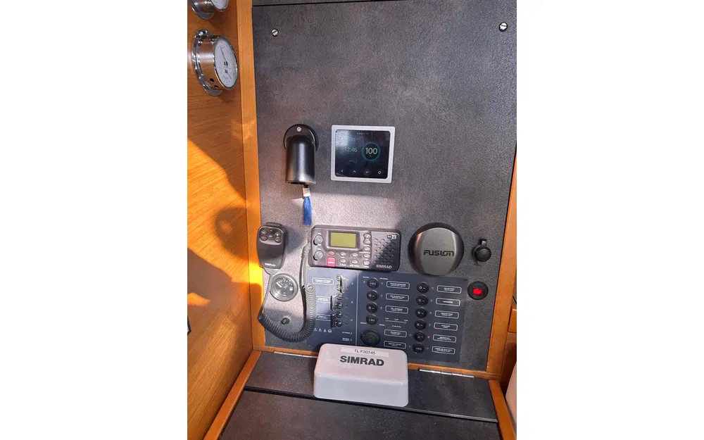 slider 7 Jeanneau Sun Odyssey 349