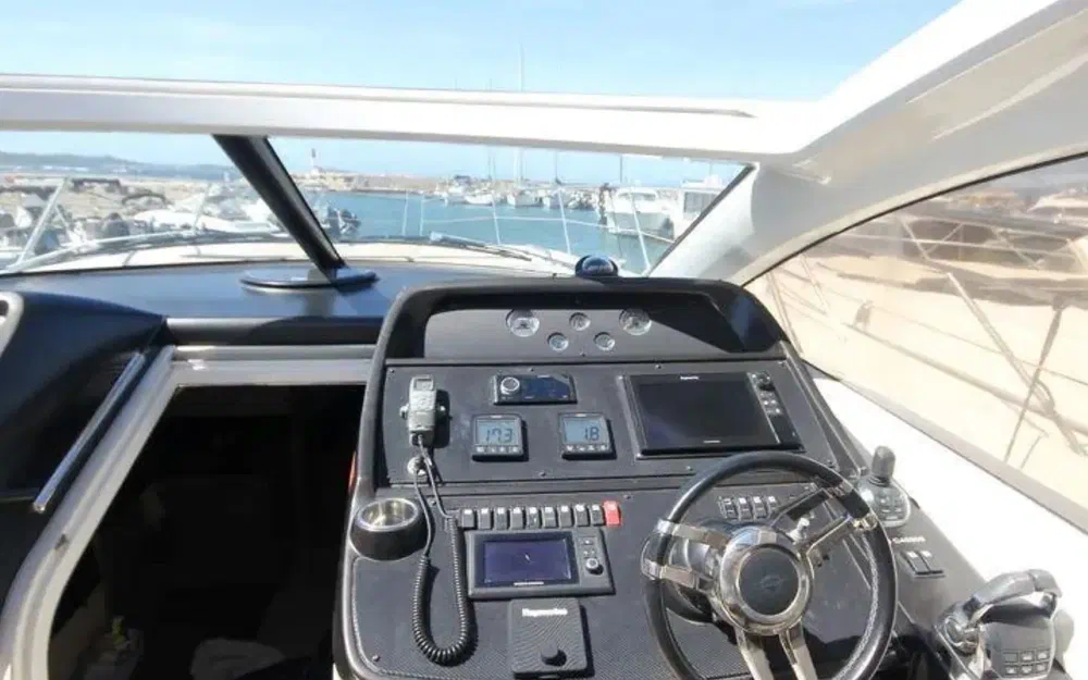 slider 17 Sunseeker Portofino 48