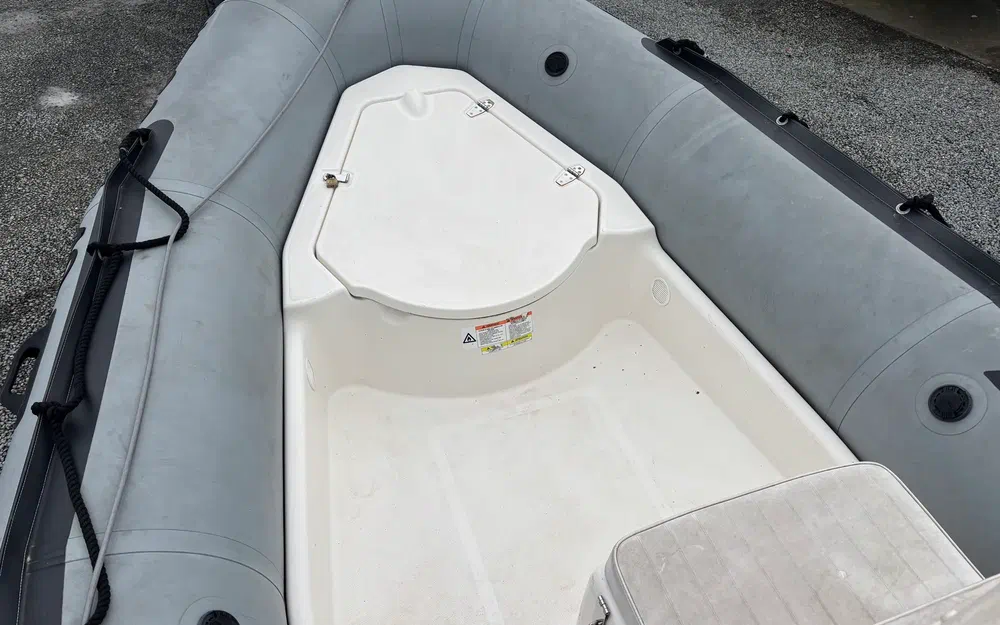 slider 9 Zodiac Pro 12 Man