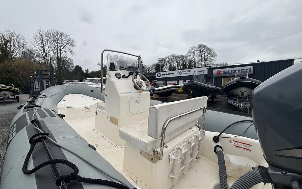 slider 2 Zodiac Pro 12 Man