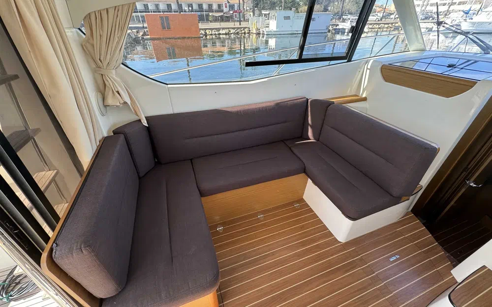 slider 13 Jeanneau Merry Fisher 10