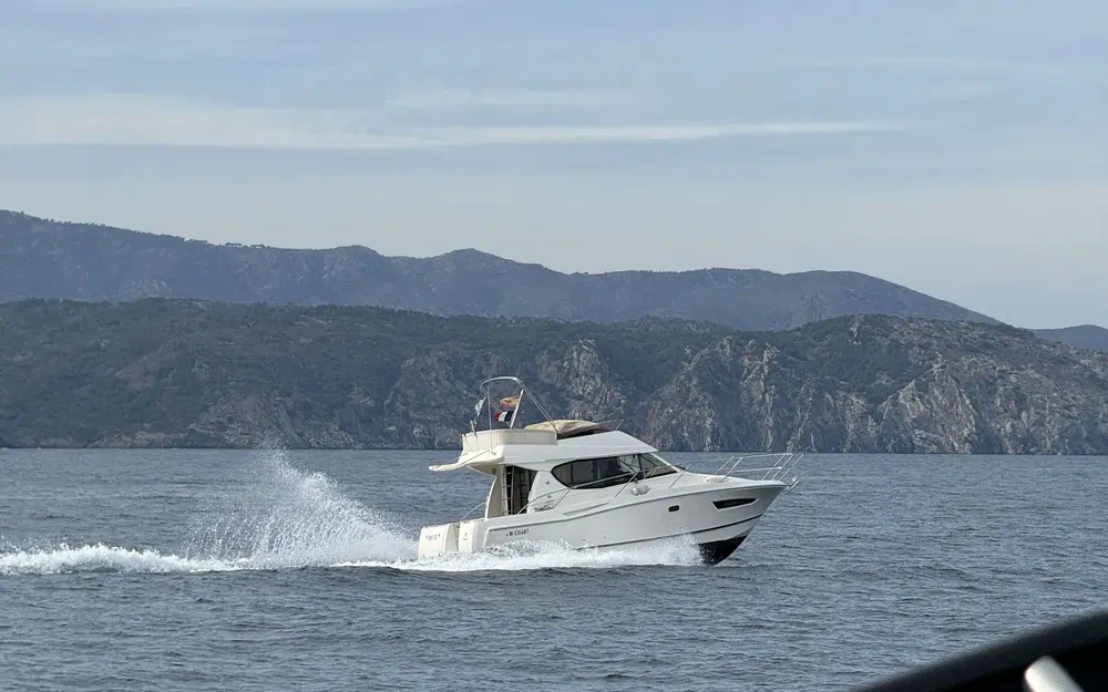 slider 4 Jeanneau Merry Fisher 10