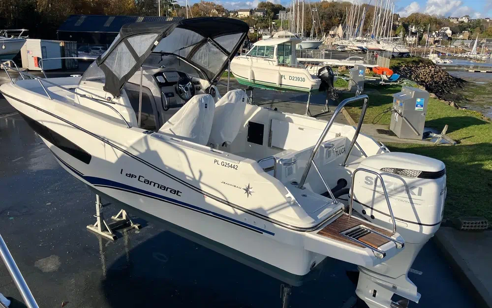 slider 0 Jeanneau CAP CAMARAT 7.5 WA S2