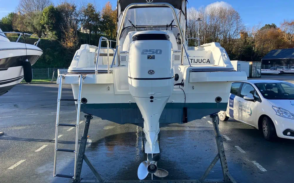 slider 4 Jeanneau CAP CAMARAT 7.5 WA S2