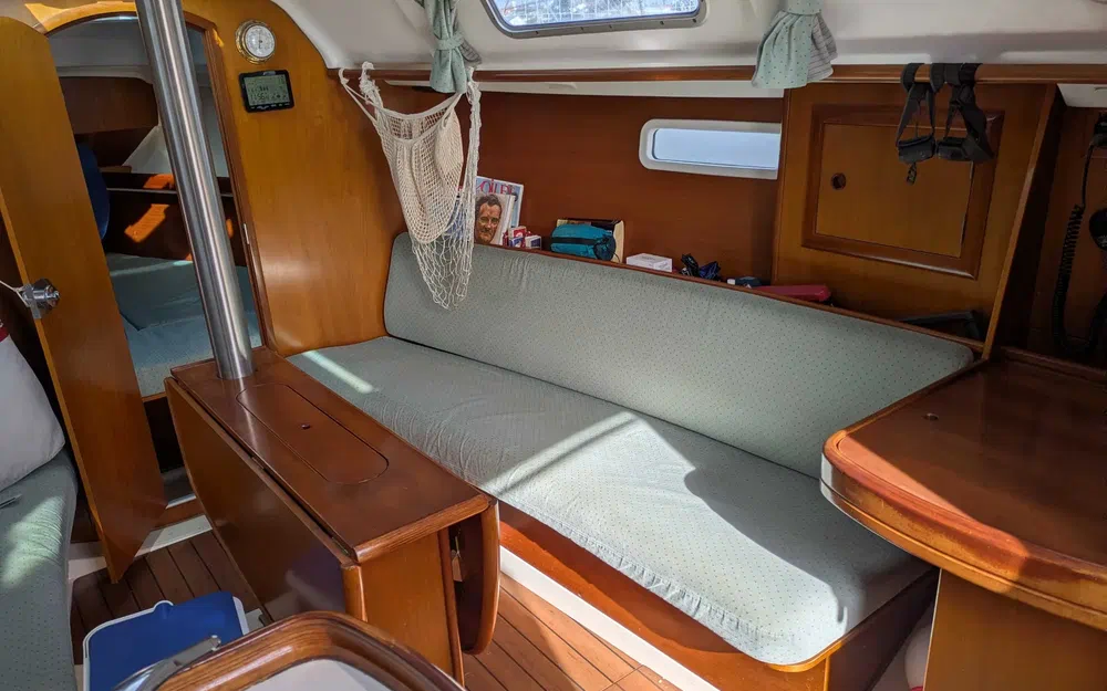 slider 2 Beneteau Oceanis 311 Clipper