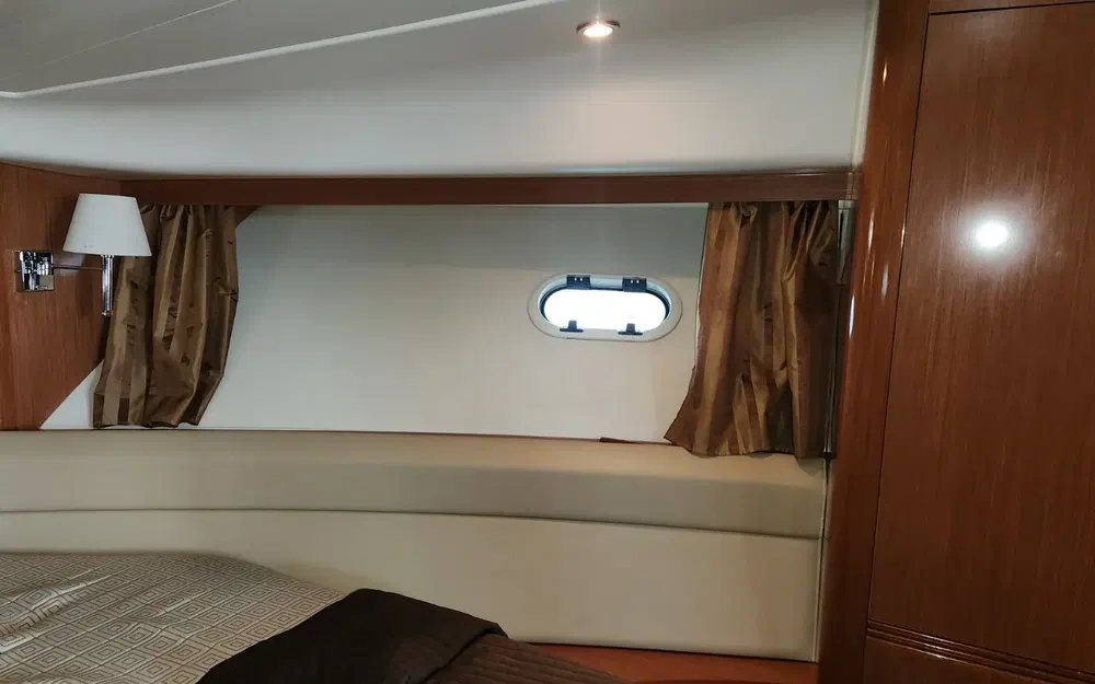 slider 22 Jeanneau Prestige 42 Fly