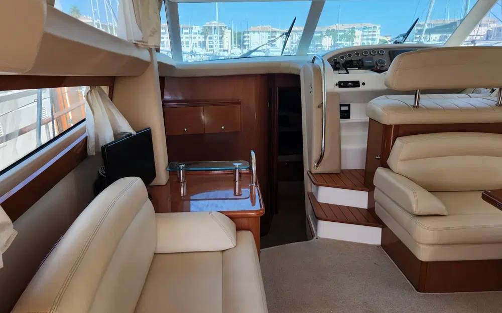 slider 26 Jeanneau Prestige 42 Fly