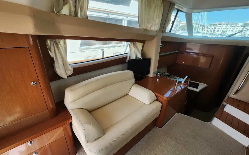 slider 32 Jeanneau Prestige 42 Fly