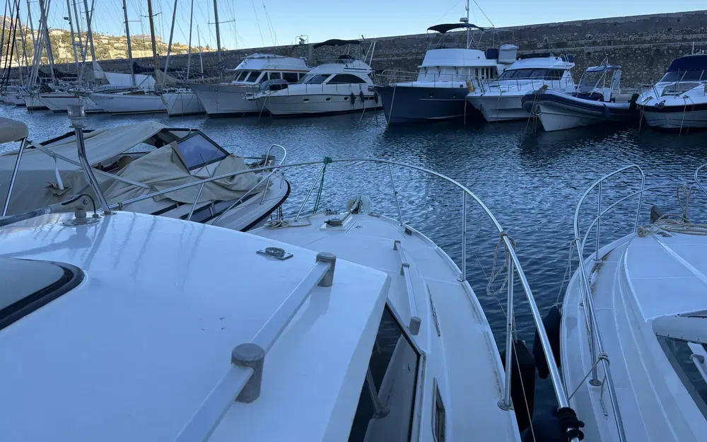 slider 9 Beneteau Antares 860