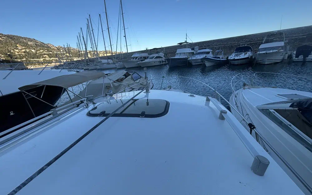 slider 8 Beneteau Antares 860