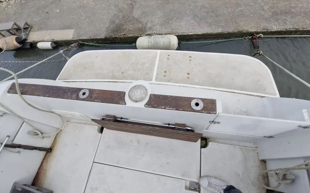 slider 5 Jeanneau Merry Fisher 700