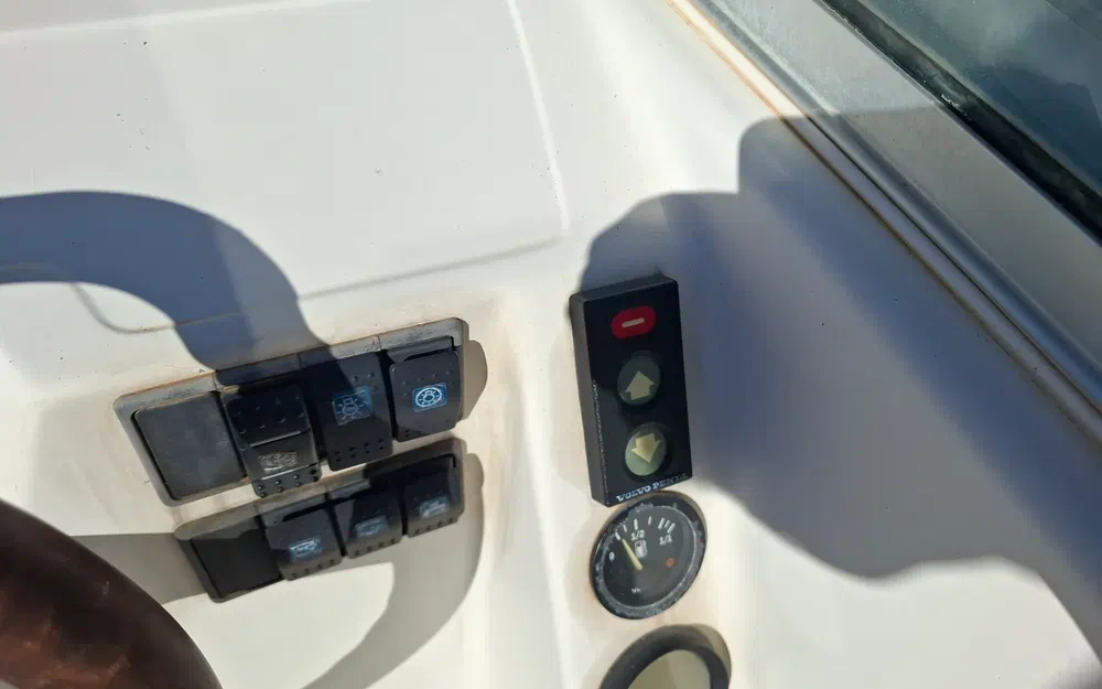 slider 29 Jeanneau Leader 705