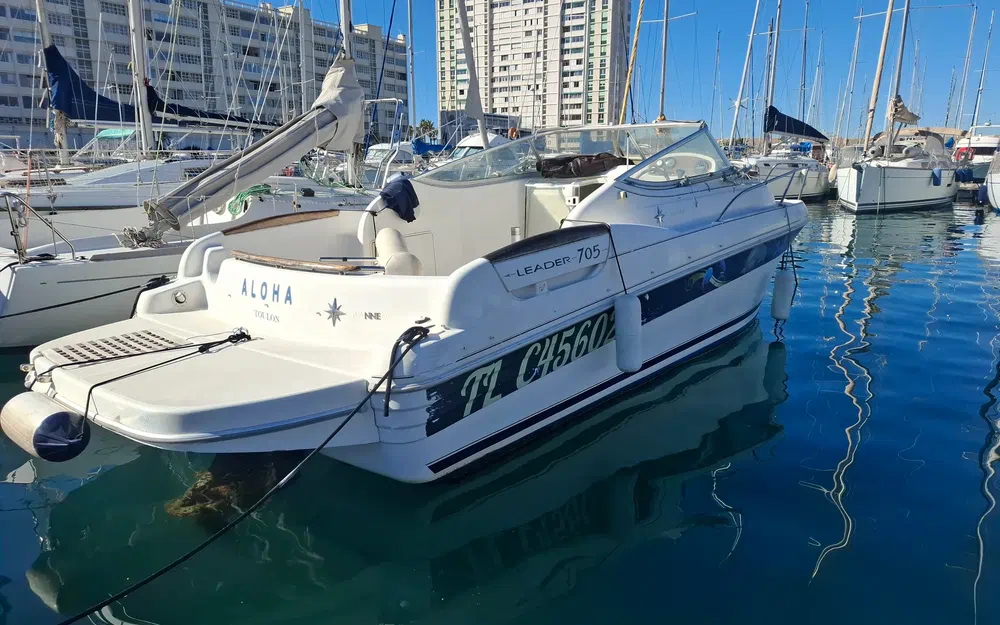 slider 2 Jeanneau Leader 705