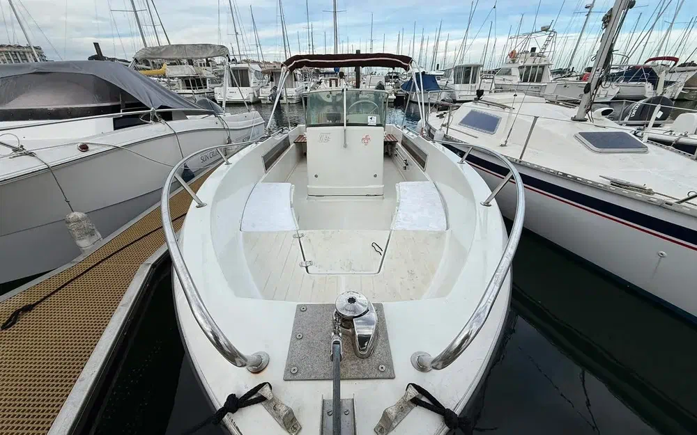 slider 3 Jeanneau Cap Camarat 575