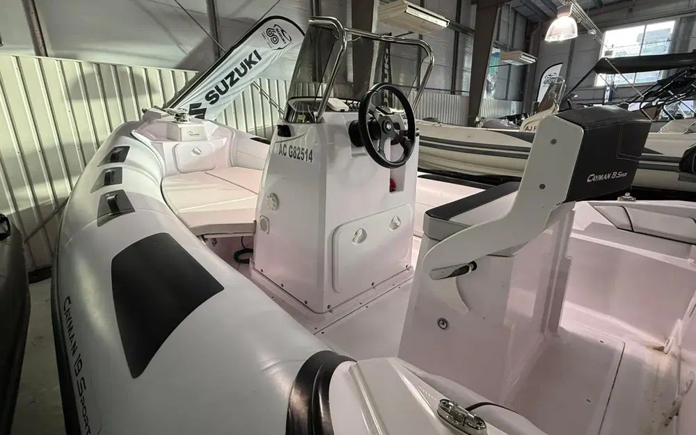 slider 4 Ranieri Cayman 19 S