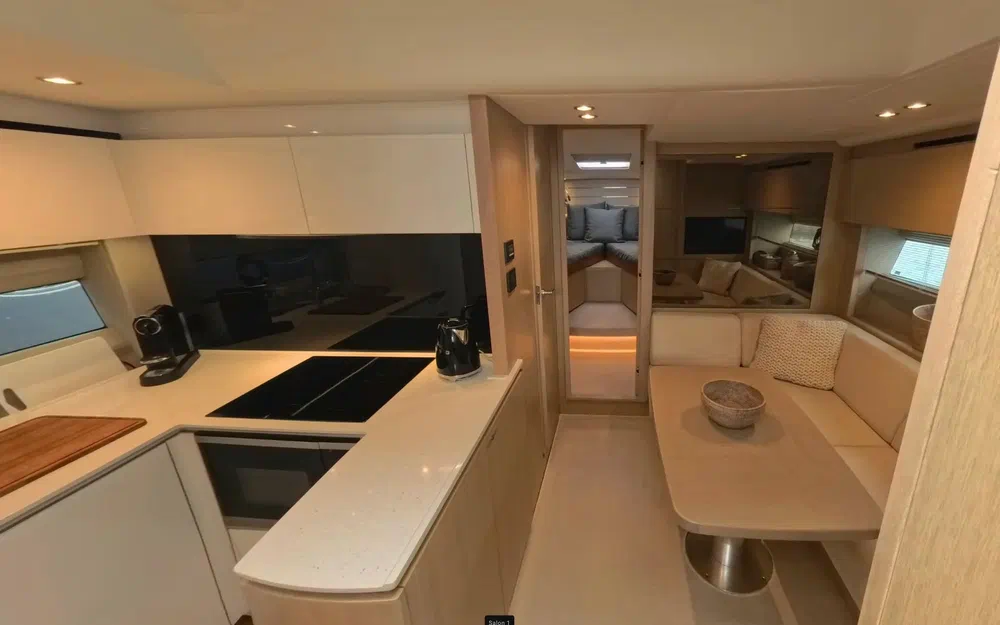 slider 4 Princess V58