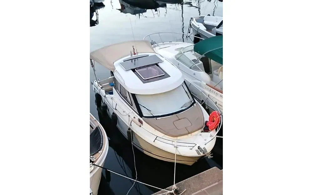 slider 2 Jeanneau Merry Fisher 755