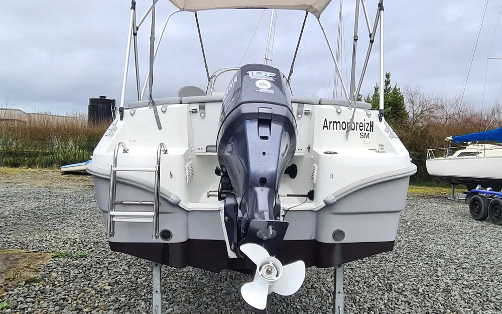 slider 6 Beneteau Flyer 550 Open S2