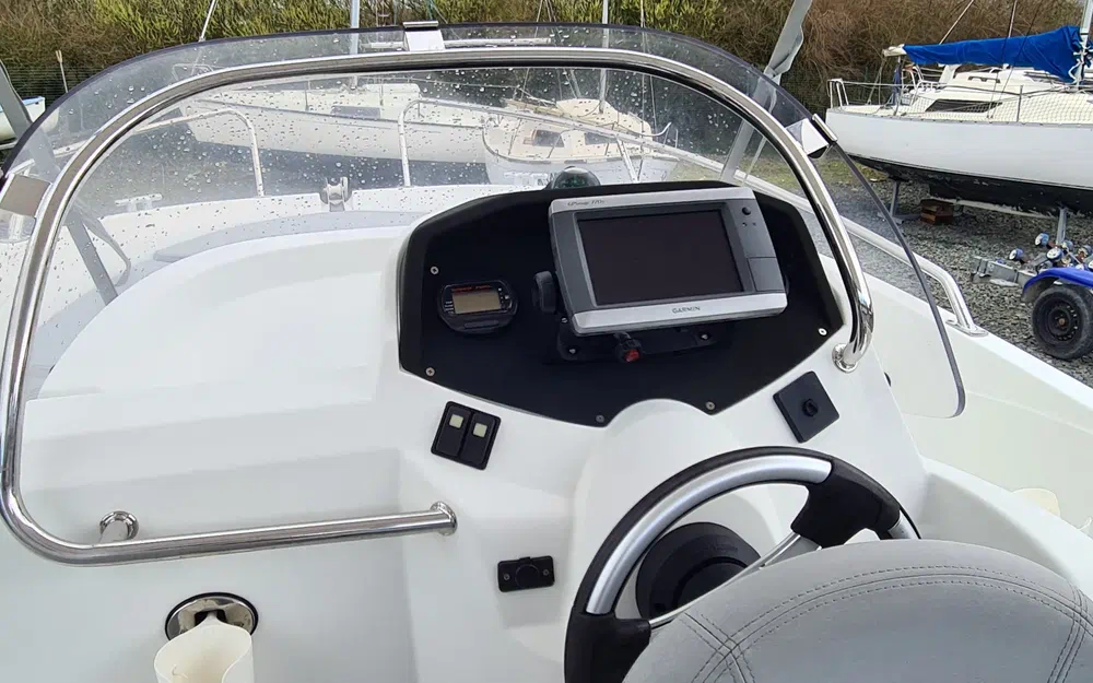 slider 13 Beneteau Flyer 550 Open S2