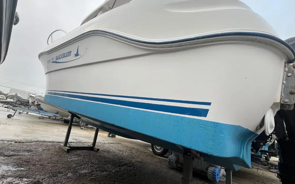 slider 8 Quicksilver Pilothouse 580