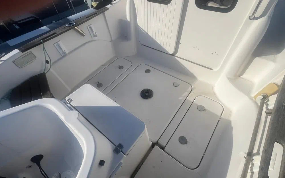slider 1 Quicksilver Pilothouse 580