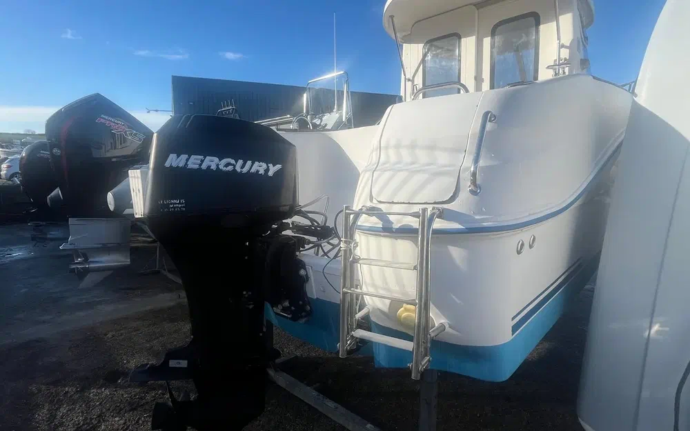 slider 5 Quicksilver Pilothouse 580