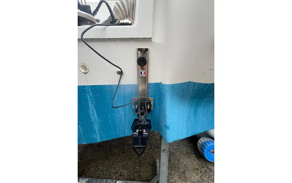 slider 6 Quicksilver Pilothouse 580