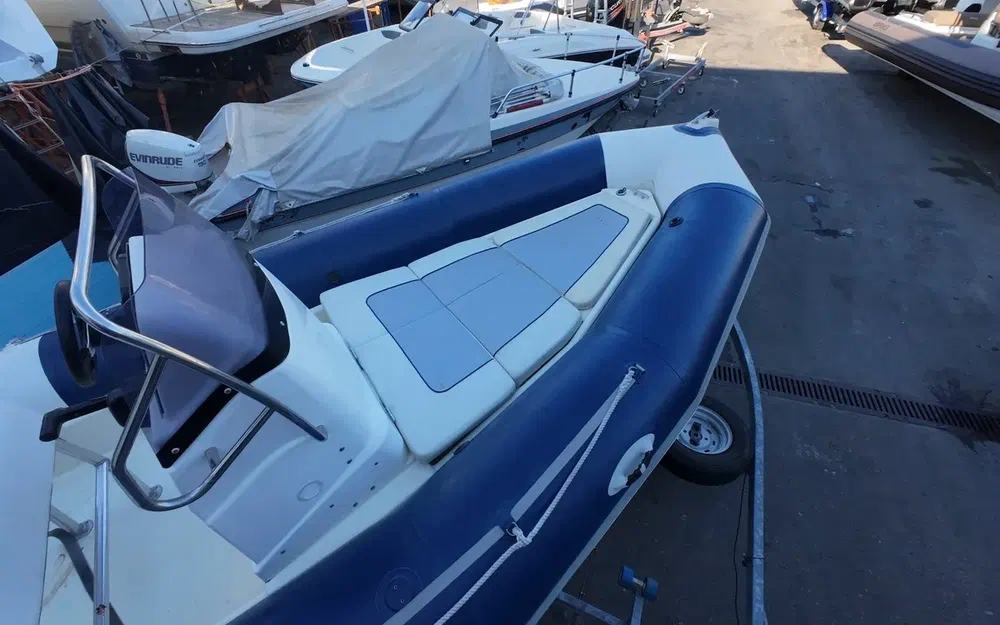 slider 1 Zodiac Pro 650