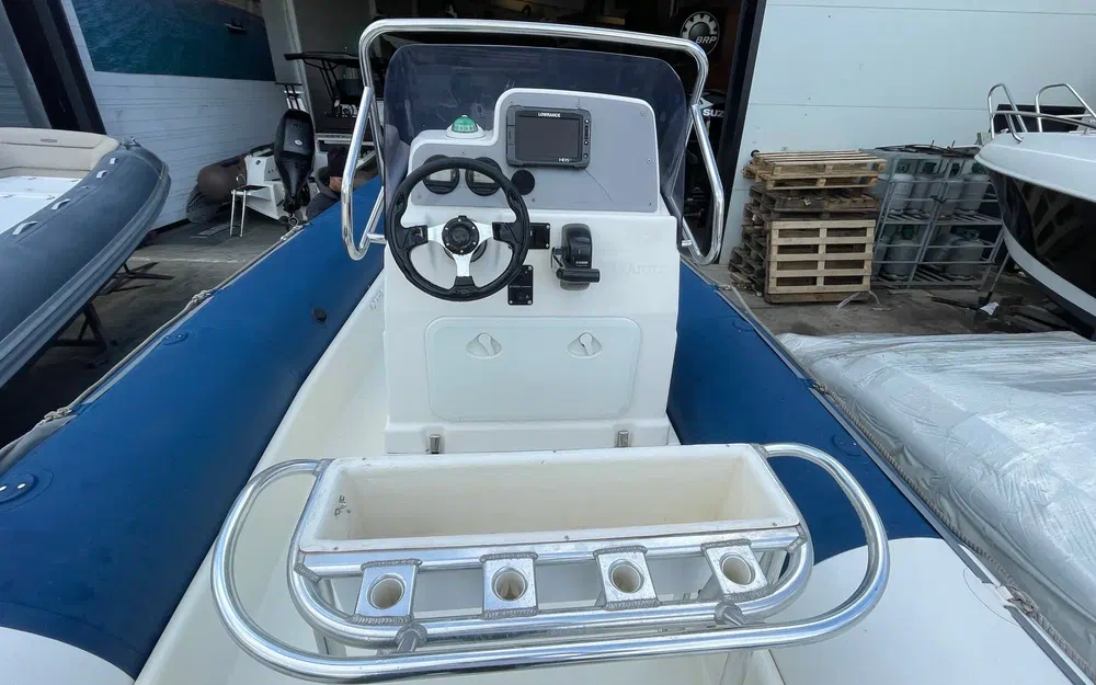 slider 6 Zodiac Pro 650