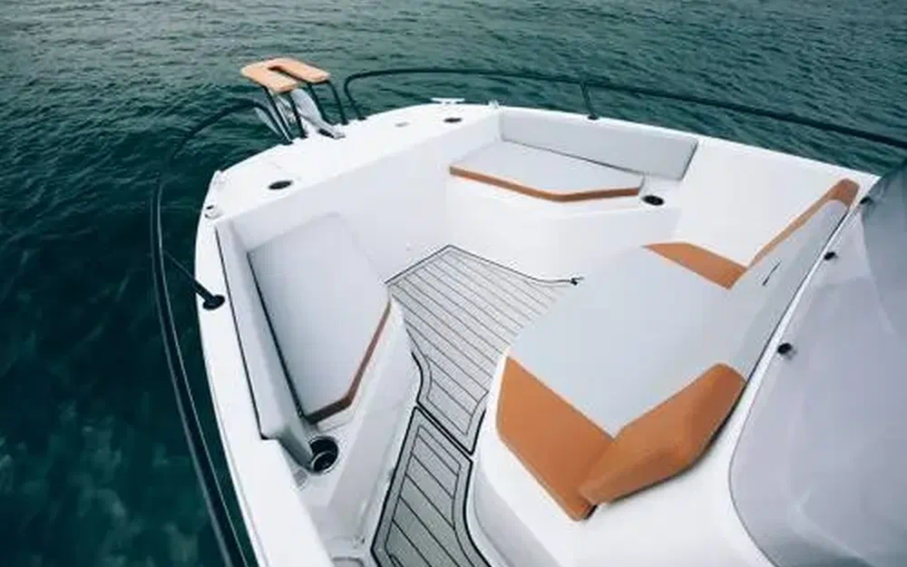 slider 2 Beneteau Flyer 7 SPACEdeck