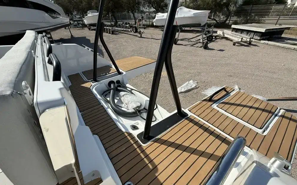 slider 9 Beneteau Flyer 8 SUNdeck V2