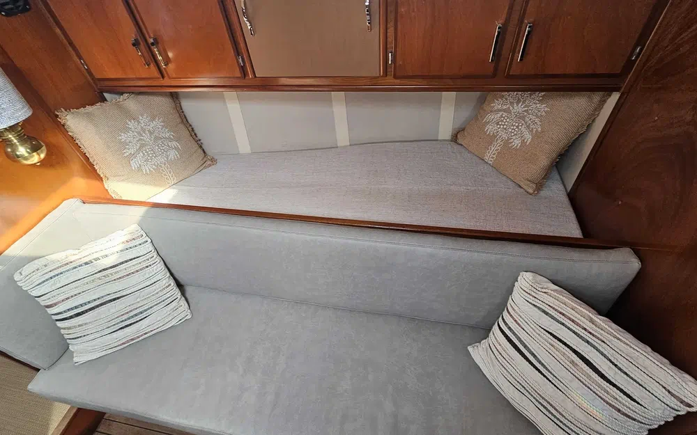 slider 5 Amel Santorin