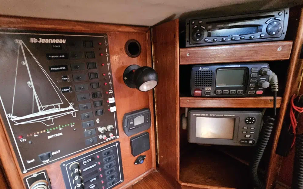 slider 9 Jeanneau Sun Rise 35