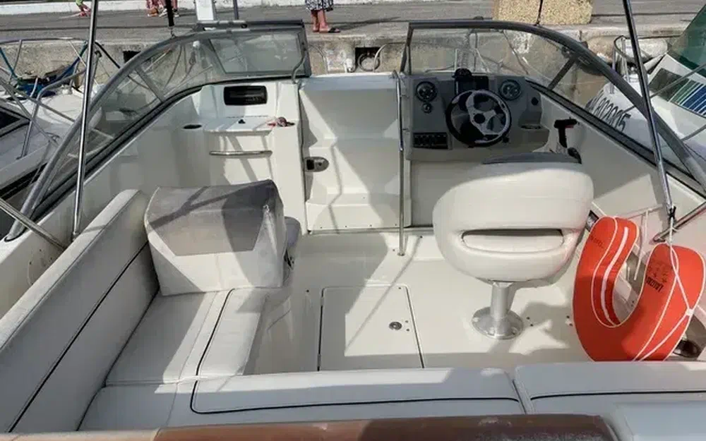 slider 1 Bayliner 642 Cuddy