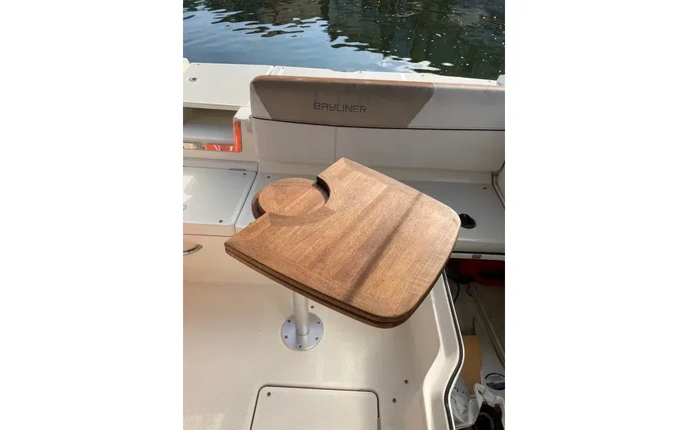 slider 6 Bayliner 642 Cuddy