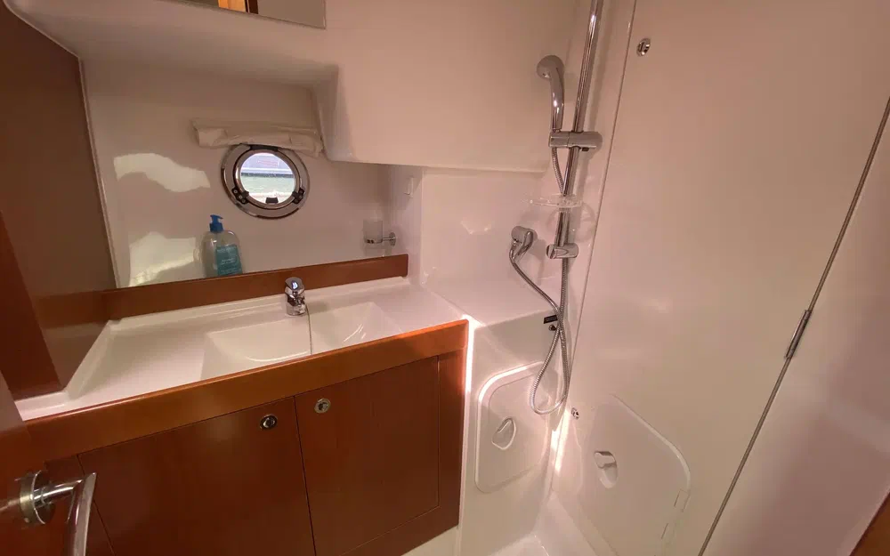 slider 17 Beneteau Swift Trawler 34 Fly