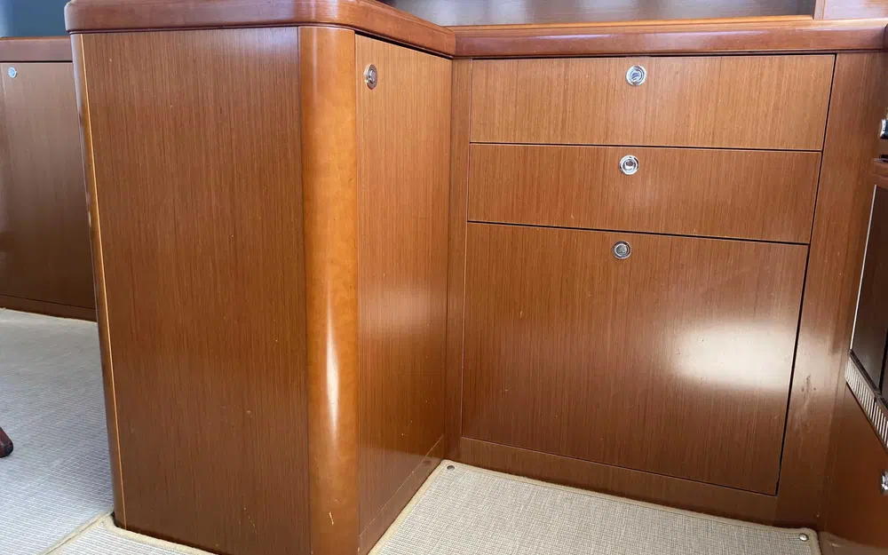 slider 8 Beneteau Swift Trawler 34 Fly