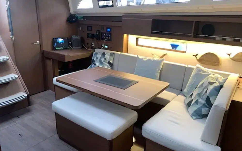 slider 4 Beneteau Oceanis 40.1