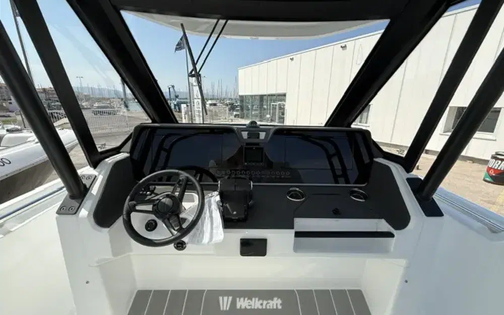 slider 8 Wellcraft 28 T-Top