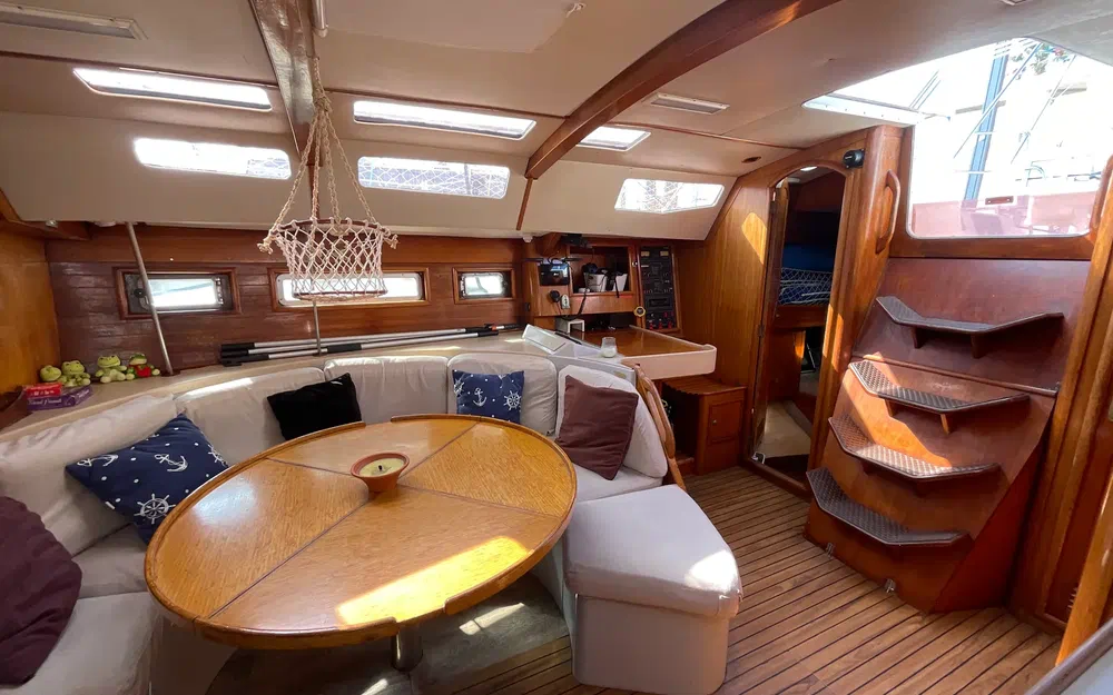 slider 10 Jeanneau Voyage 12.50