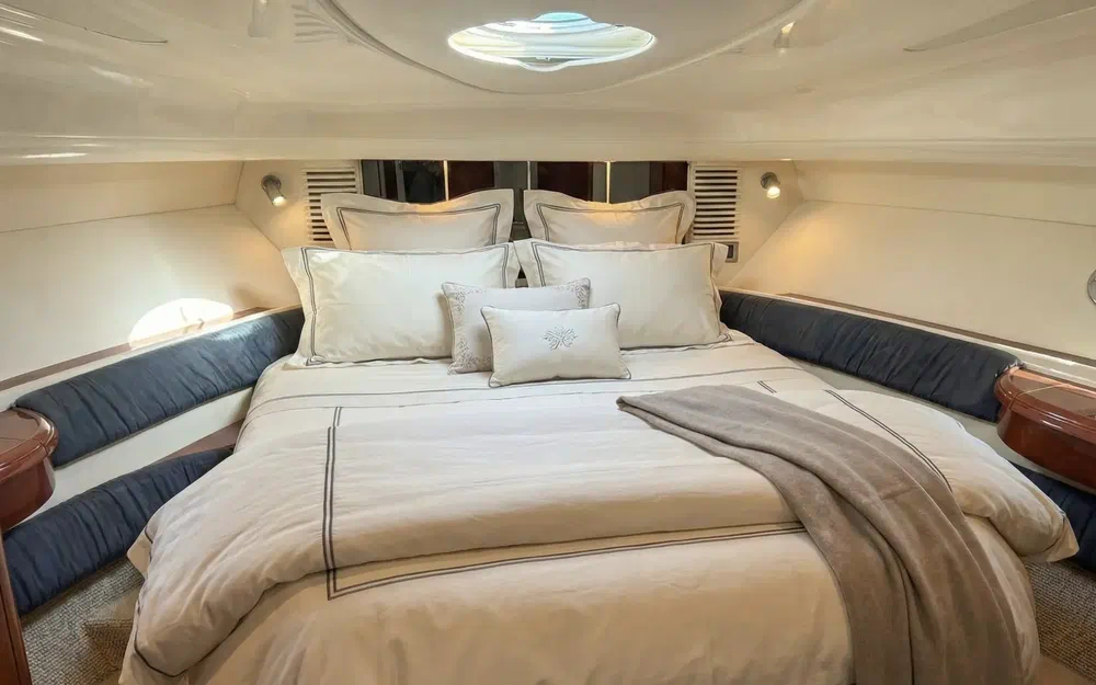 slider 32 Fairline Targa 48