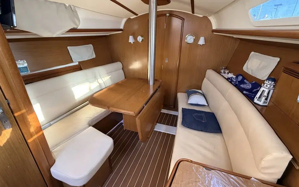 slider 27 Jeanneau Sun Odyssey 32 i