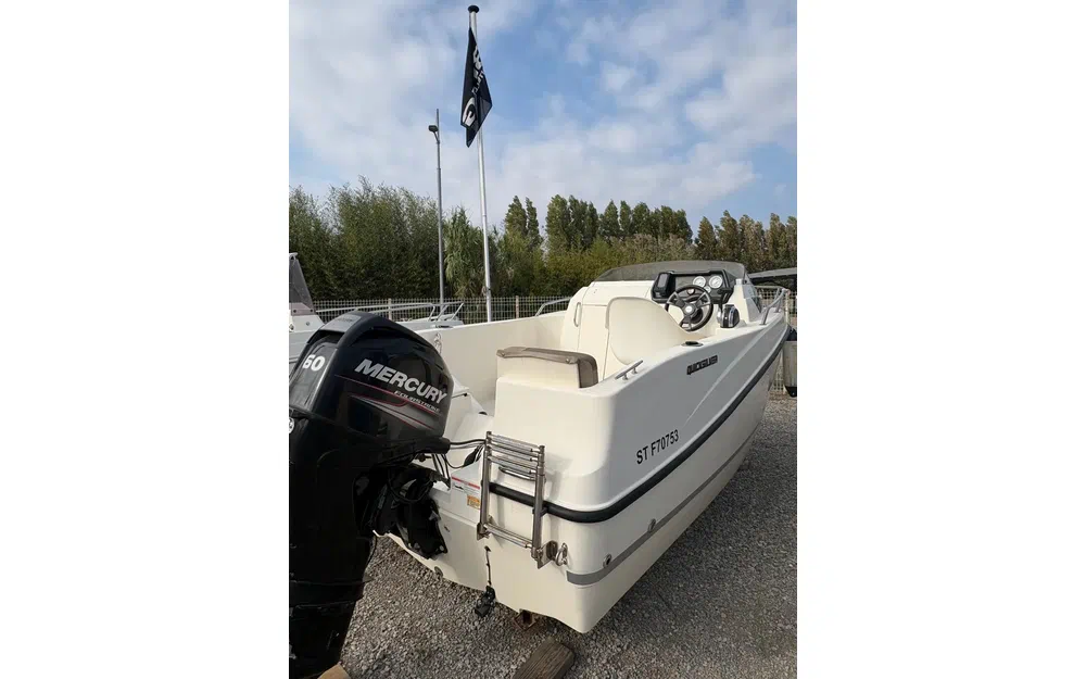 slider 11 Quicksilver Activ 455 Cabin
