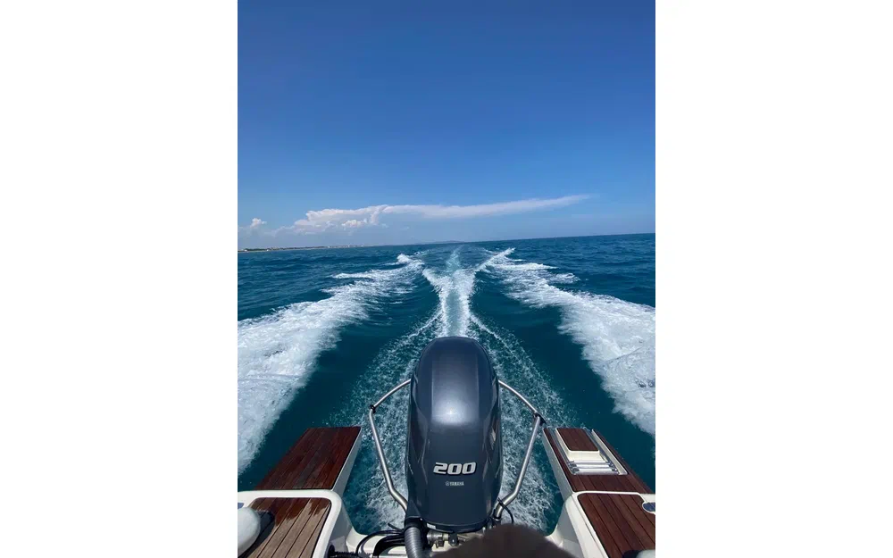 slider 10 Pacific Craft 670 Open