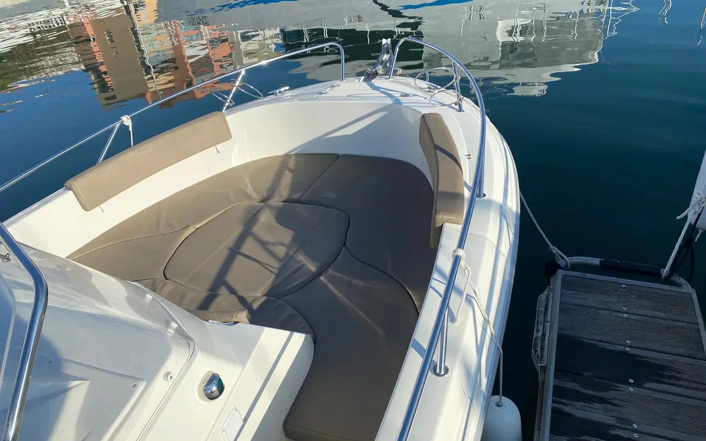 slider 4 Pacific Craft 670 Open