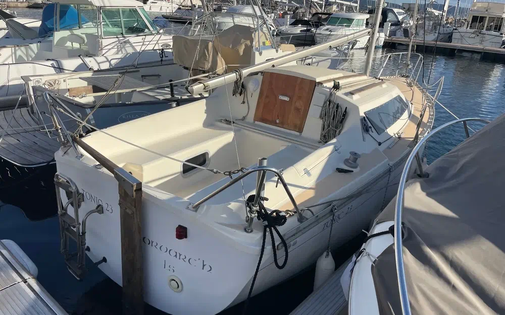 slider 4 Jeanneau Tonic 23