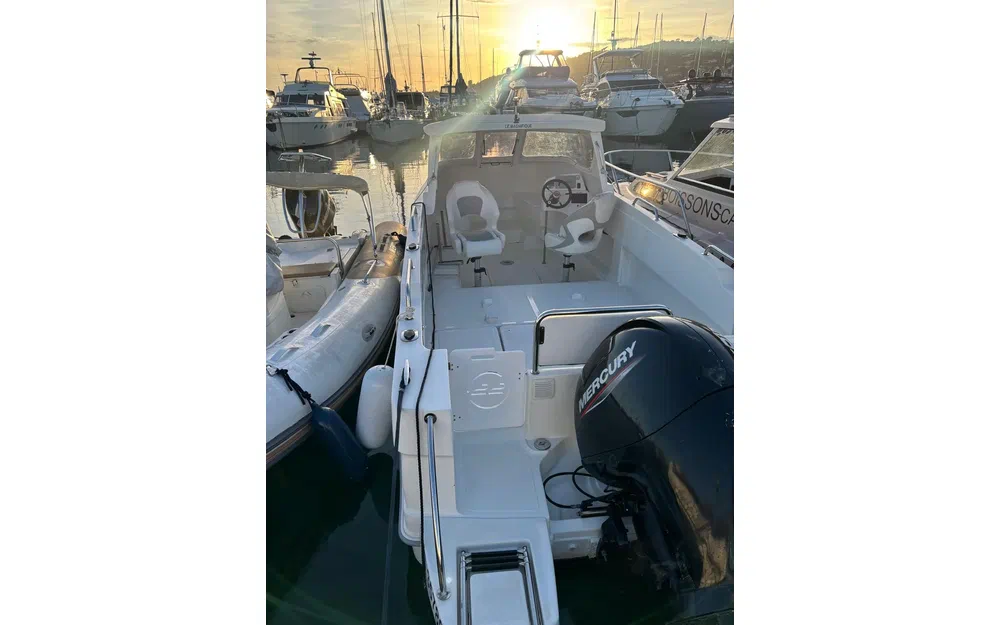 slider 1 Smartliner 22 Cuddy