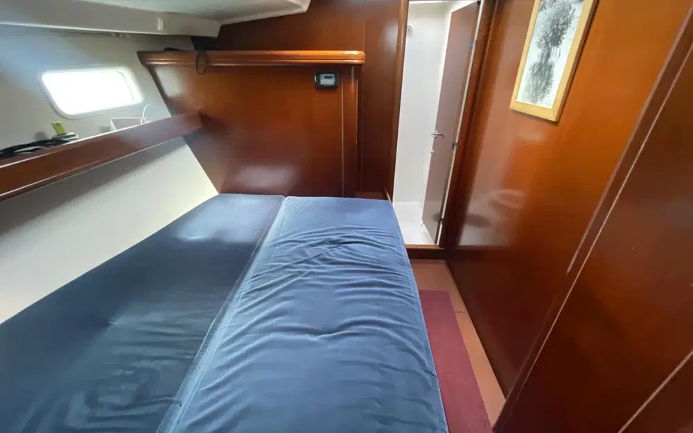slider 28 Beneteau Oceanis 523