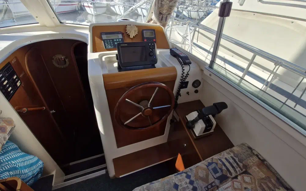 slider 19 Beneteau Antares Serie 9